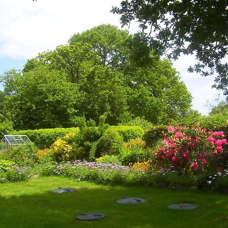 Le Boterff Gites Et Camping Saint-Mayeux Luaran gambar