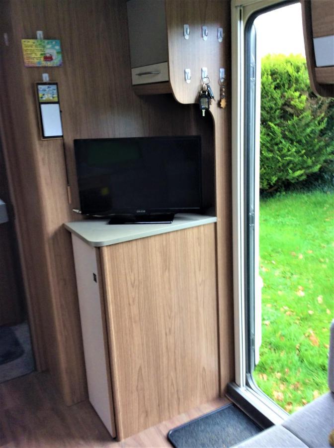 Le Boterff Gites Et Camping Saint-Mayeux Luaran gambar