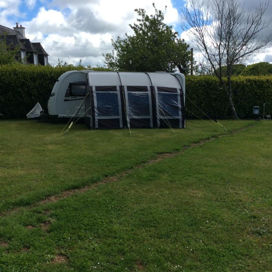 Le Boterff Gites Et Camping Saint-Mayeux Luaran gambar