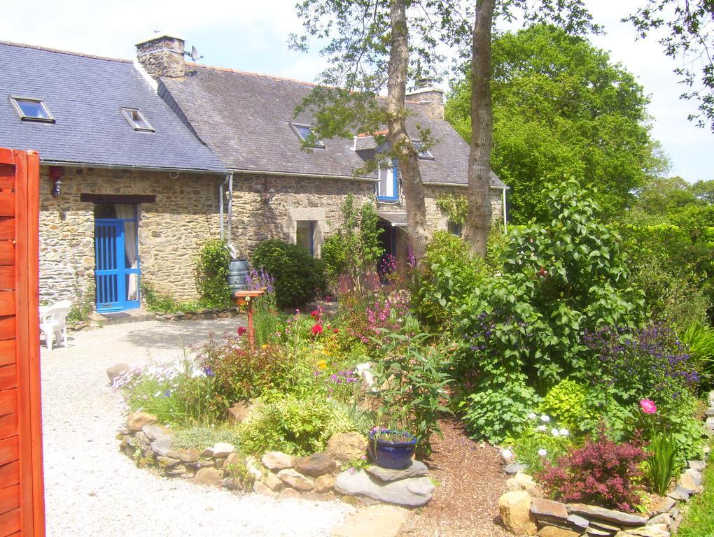 Le Boterff Gites Et Camping Saint-Mayeux Luaran gambar